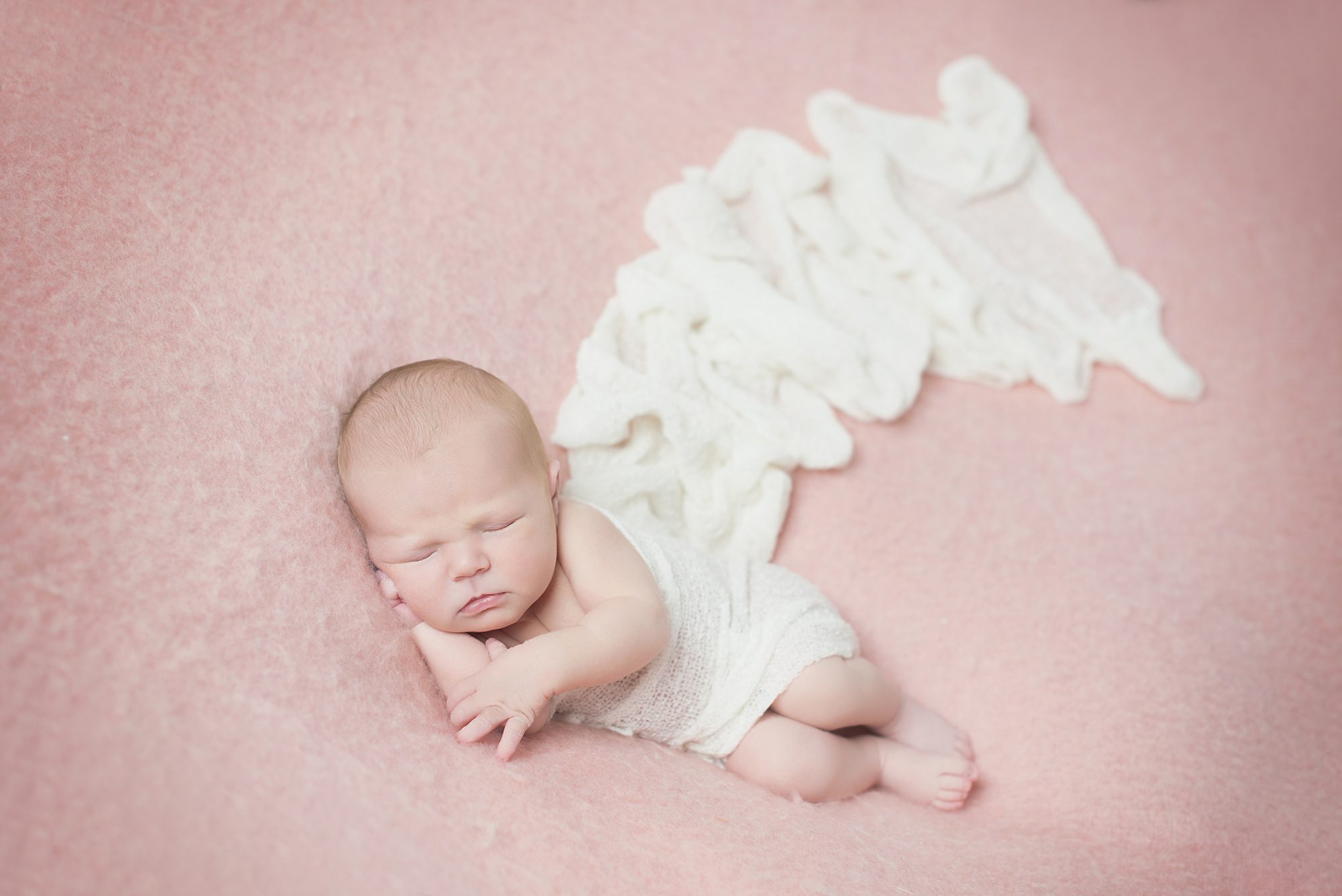 baby sleeping on pink blanket for newborn photoshoot, Wargrave, Berkshire