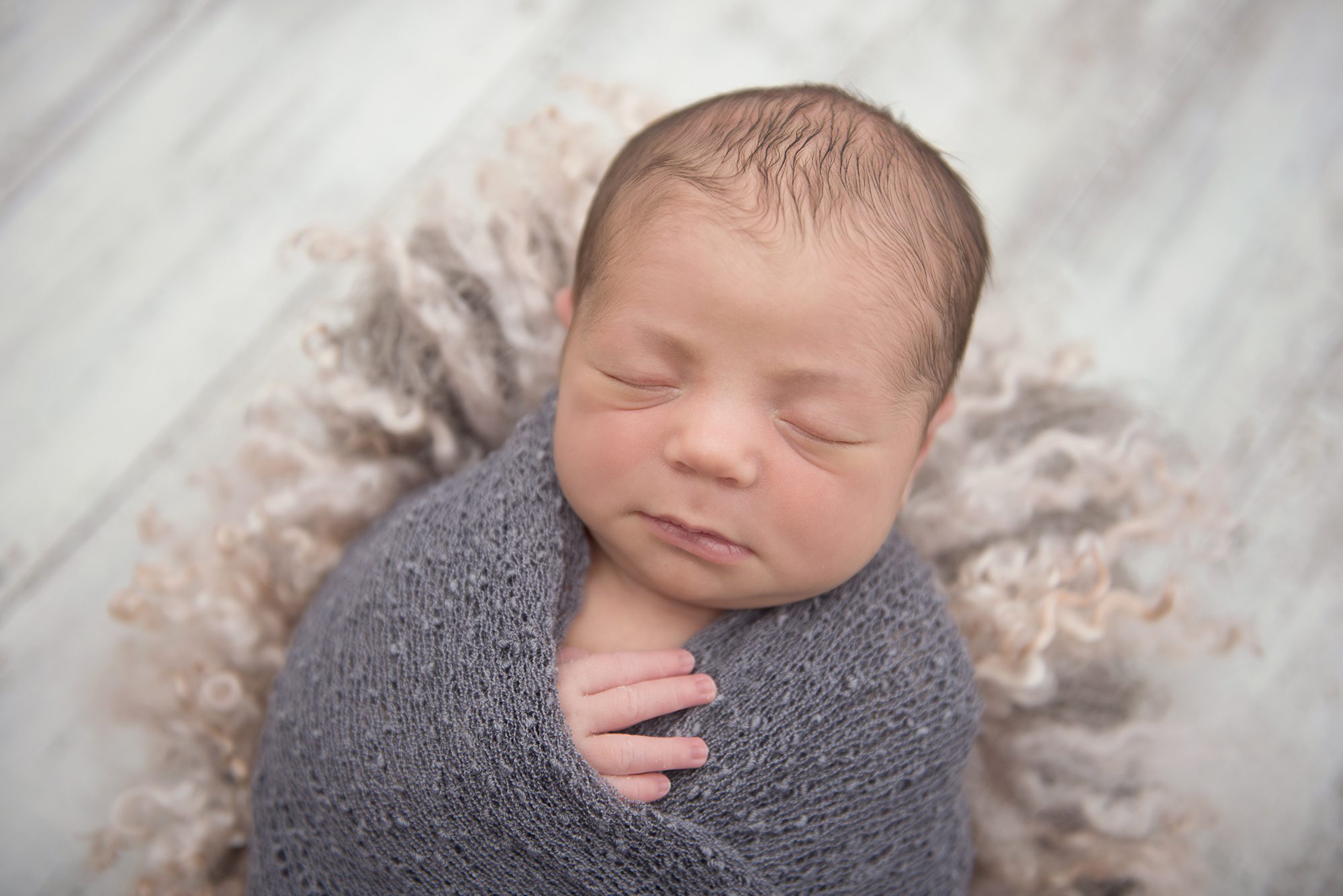 newborn baby photo by baby photographer Woodley Berkshire