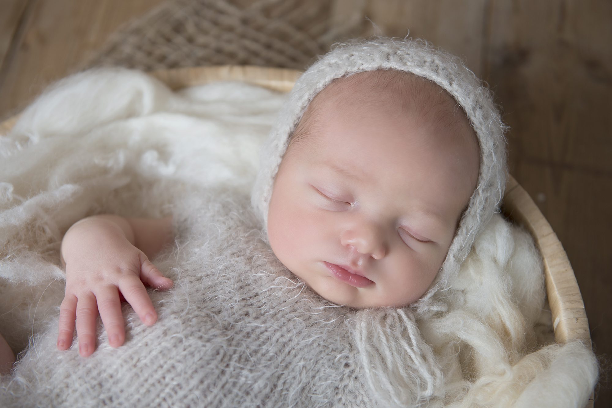 baby sleeping photographed by newborn photographer Woodley, Berkshire