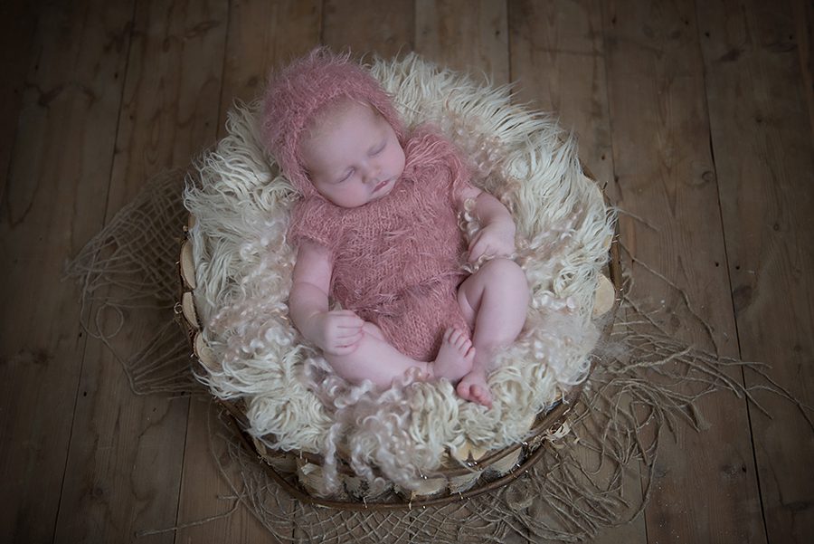 beautiful newborn baby photography in Reading