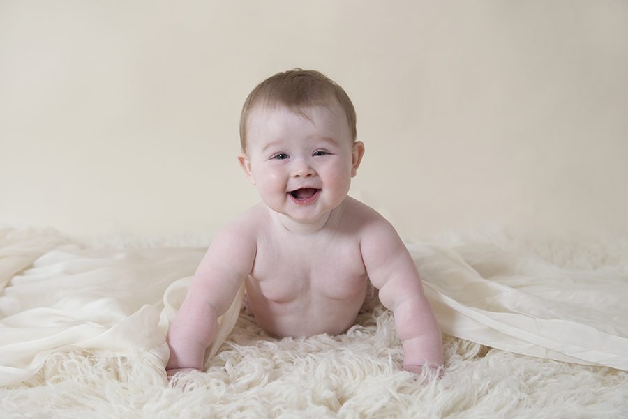 baby smiling, baby photoshoot