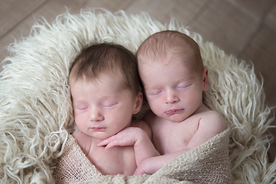 twin baby photo, newborn photographer Reading, Berkshire